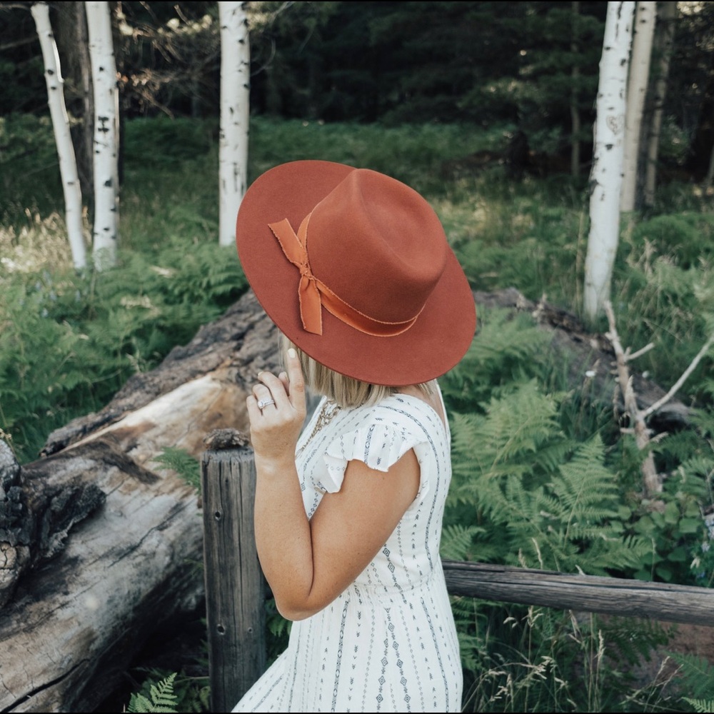 Olive & Pique felt hat